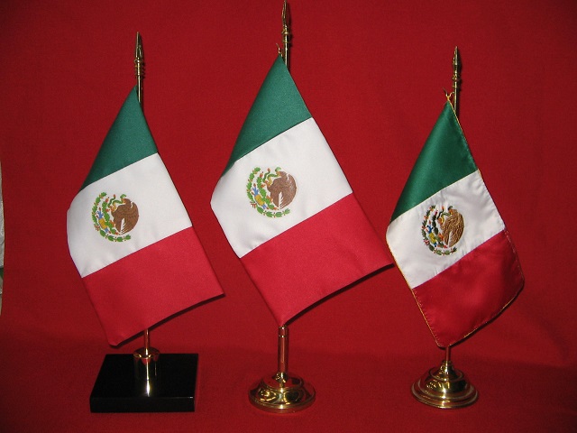 Fabricación de banderas en México