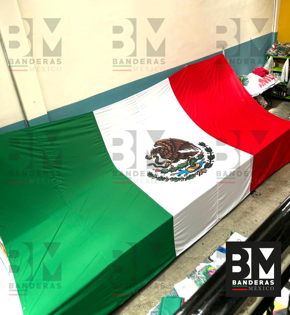 Bandera monumental
